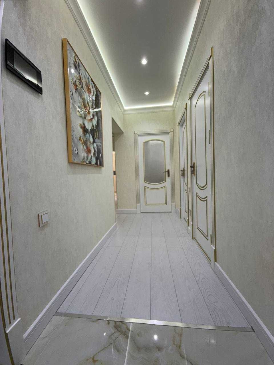 4-х комнатная квартира ул. Садык Азимова офис UzHavoYollari   ID: 2701