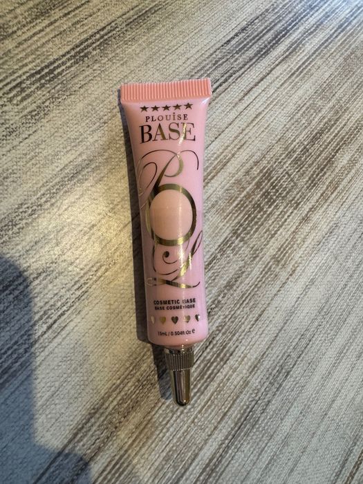 Чисто нова база за очи plouise