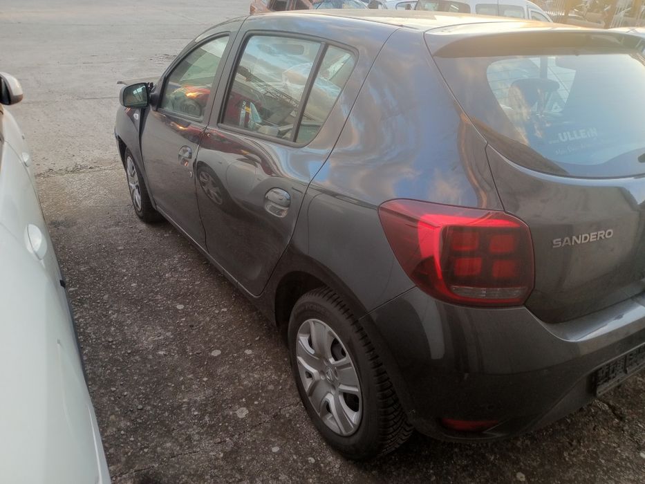 Дачия Сандеро 0.9турбо 2019г фейс,нави на части 48000кн