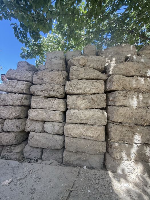 Лой гишт 20х 40х 1000 сум