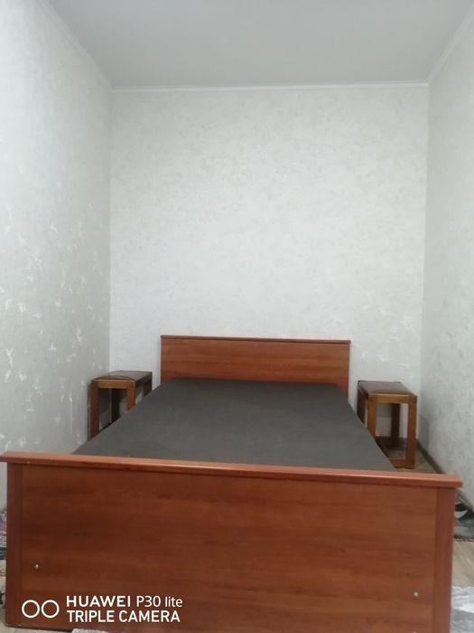 Кровать со шкафом  для белья - 20000 тенге, кресло - 5000тенге