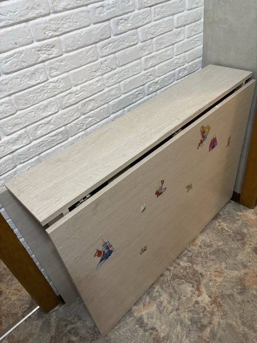 Продам стол раздвижной