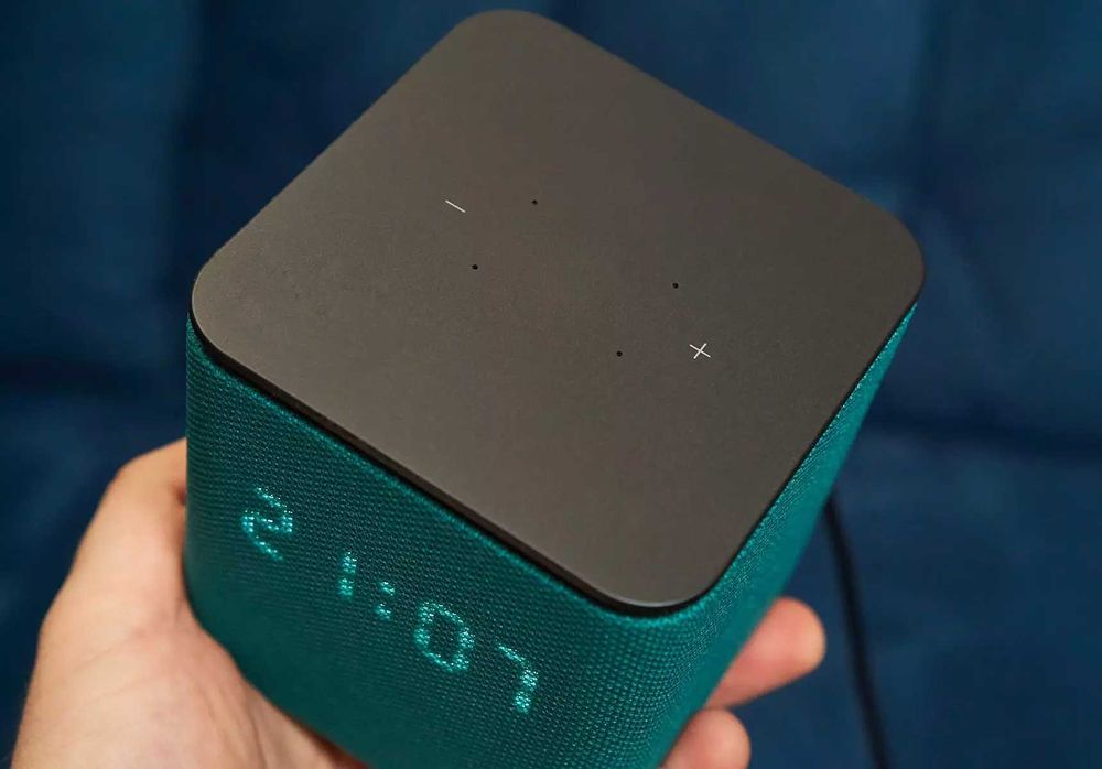 ПРОДАМ Умная колонка Яндекс Станция Миди 24Вт / Практический НОВОЕ.