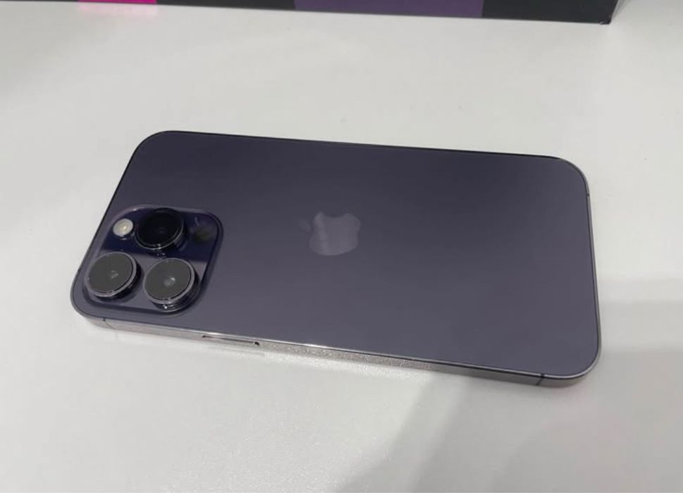 Iphone 14 pro max purple