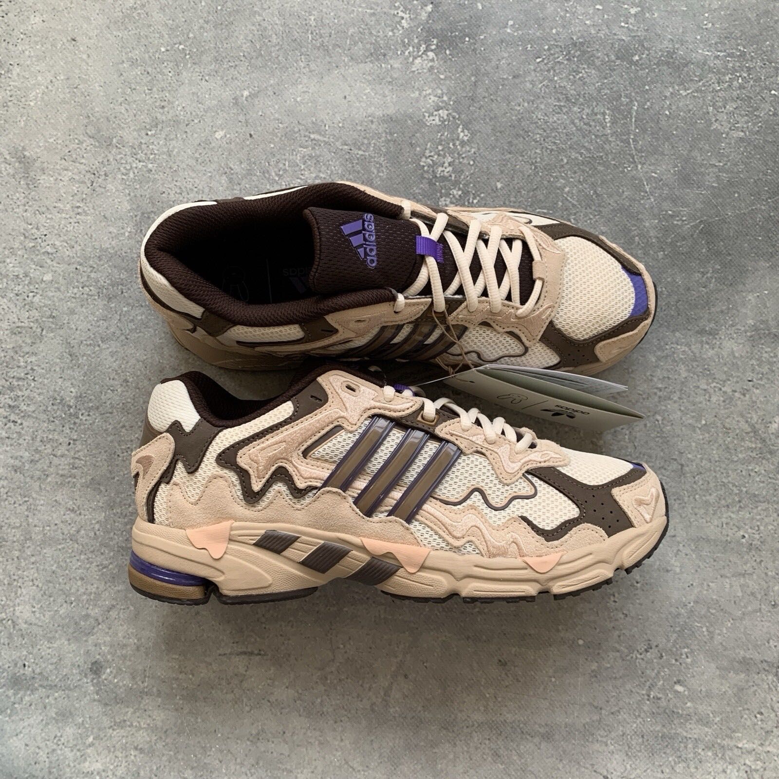 Adidas x Bad Bunny Response CL / НОВИ / EU 44