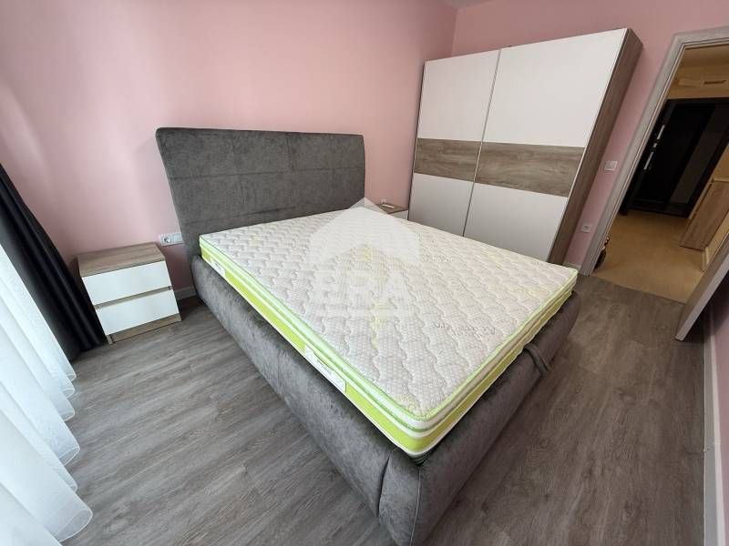 Двустаен новообзаведен апартамент под наем в центъра на град Варна