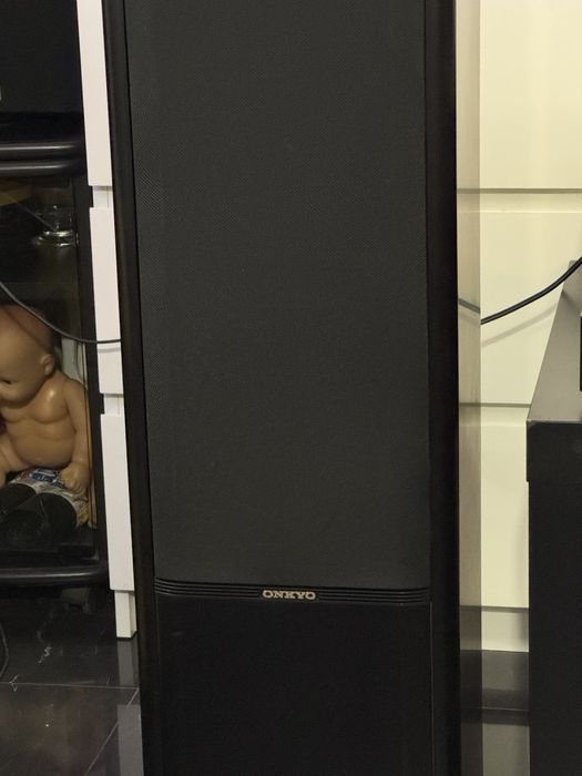 Комплект усилвател с тонколони и тунер ONKYO