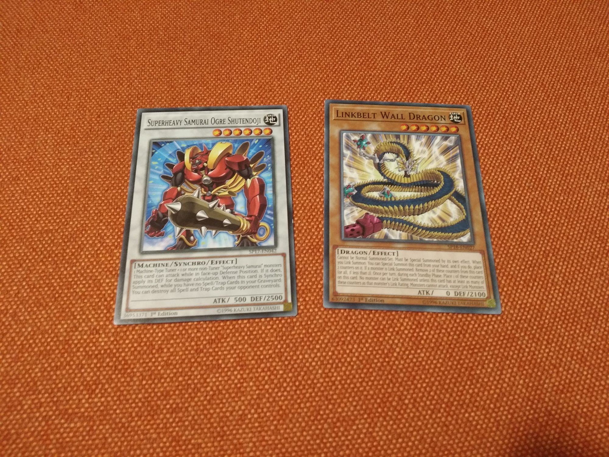 Vând set cărți originale yu gi oh