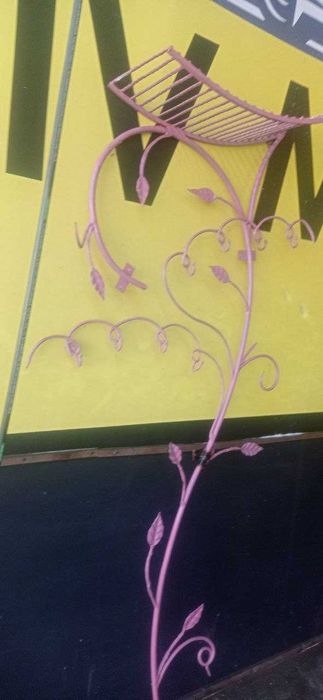 Настенная вешалка. декоративная