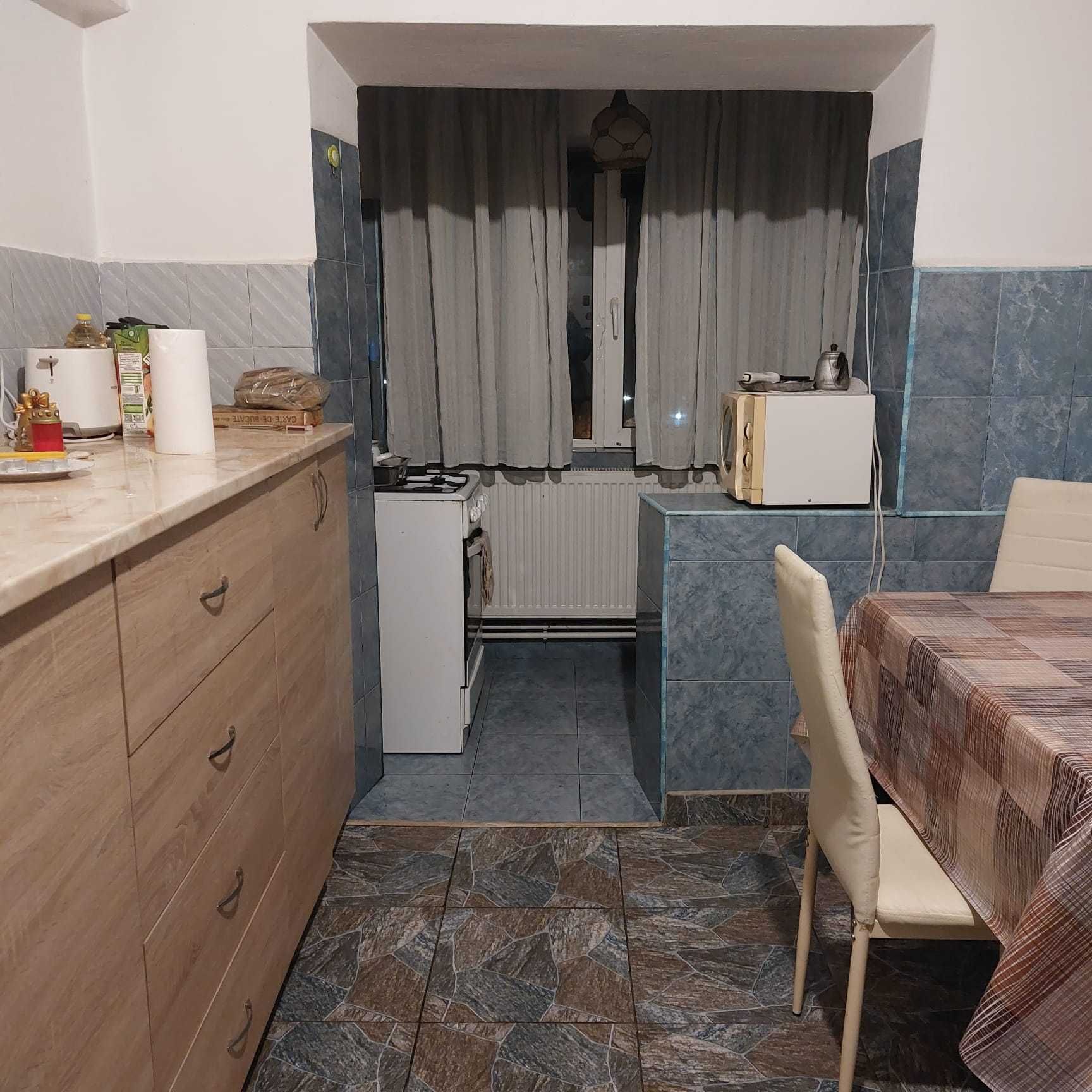 Apartament 4 camere, ultracentral, Rosiori de Vede | 79,65 mp utili