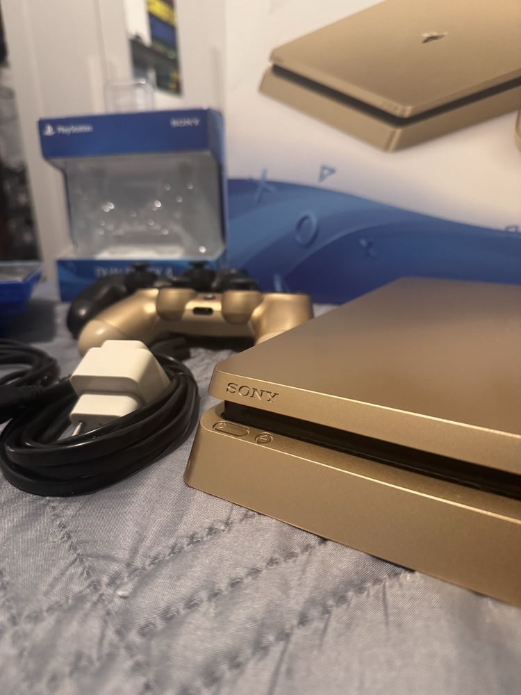 Play Station 4 slim 1 TB - gold + 4 игри