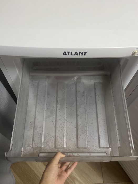 Продам морозильную камеру