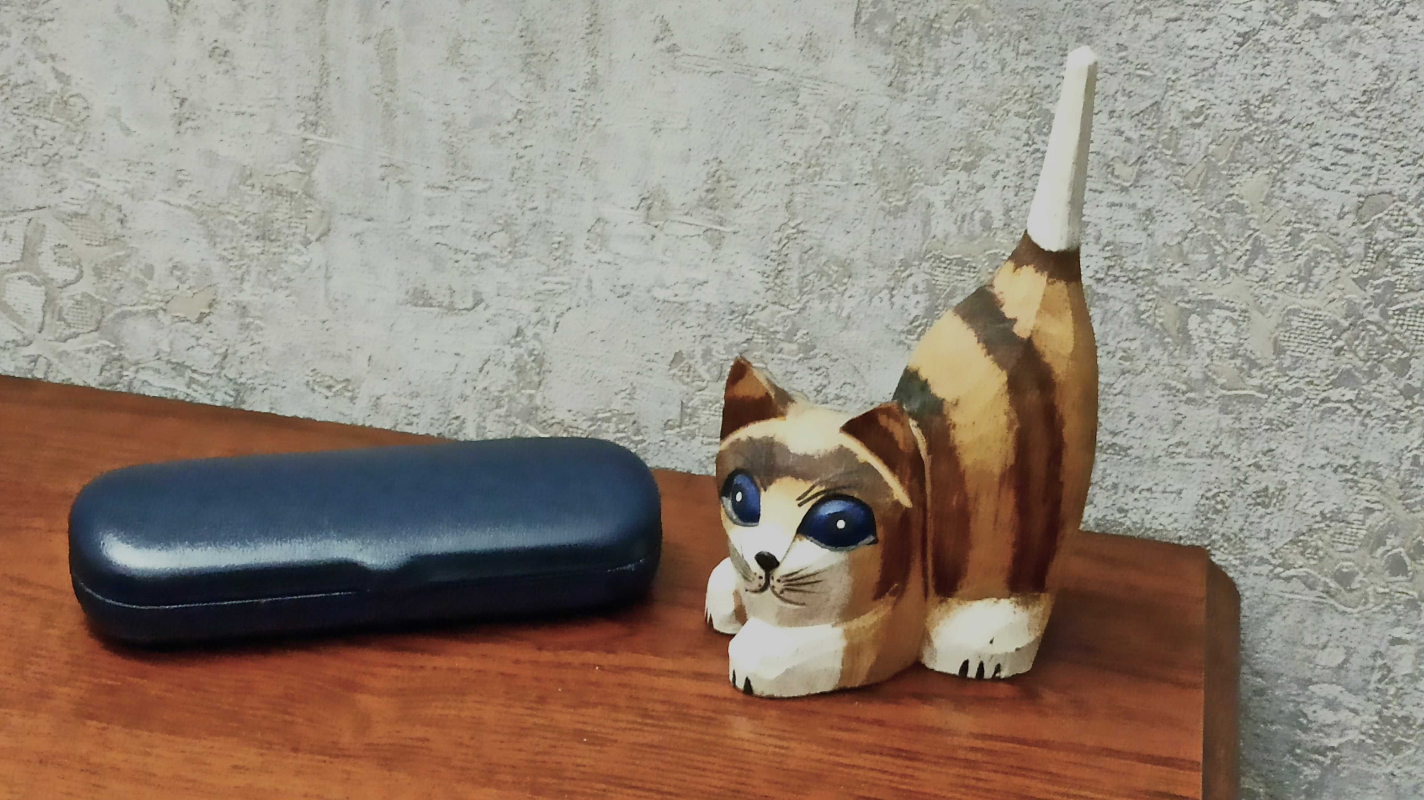 Симпатичная статуэтка фигурка игрушка кошка дерево Индонезия.