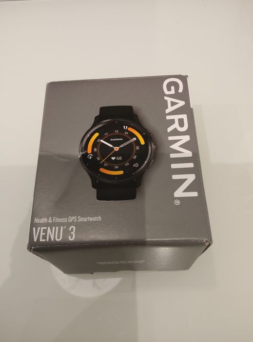 Смарт часовник Garmin Venu 3