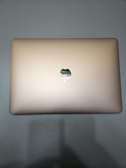 Macbook air apple A2337 M1 розово злато