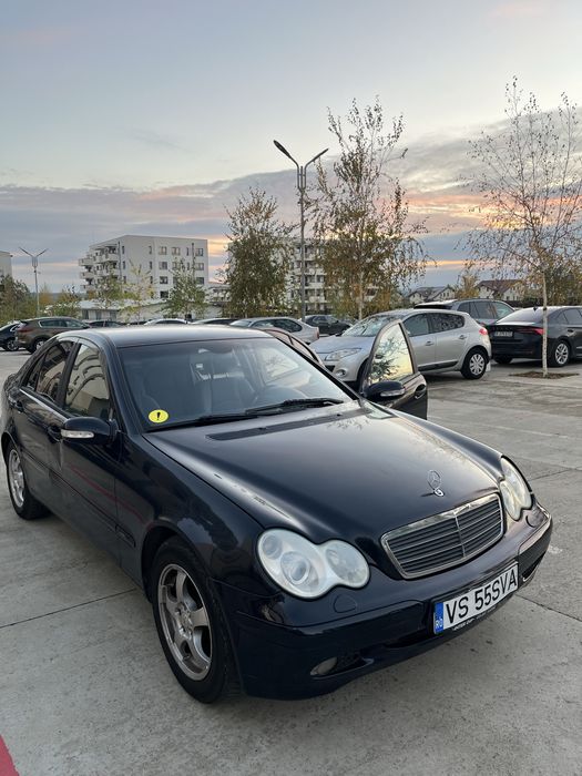 Mercedess ,de vanzare ,mai multe detalii in privat