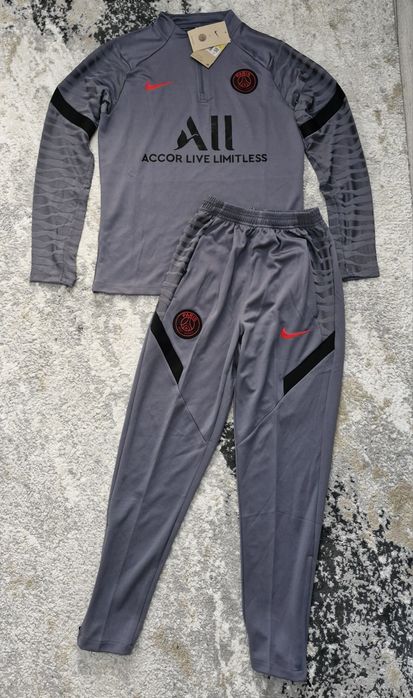 Psg tracksuit nou *restoke*