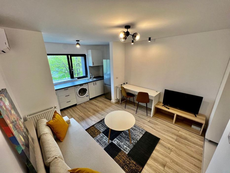 Apartament cu o camera de lux cu loc de parcare