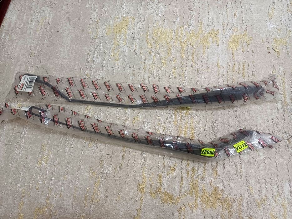 Рычаг стеклоочистителя на весту