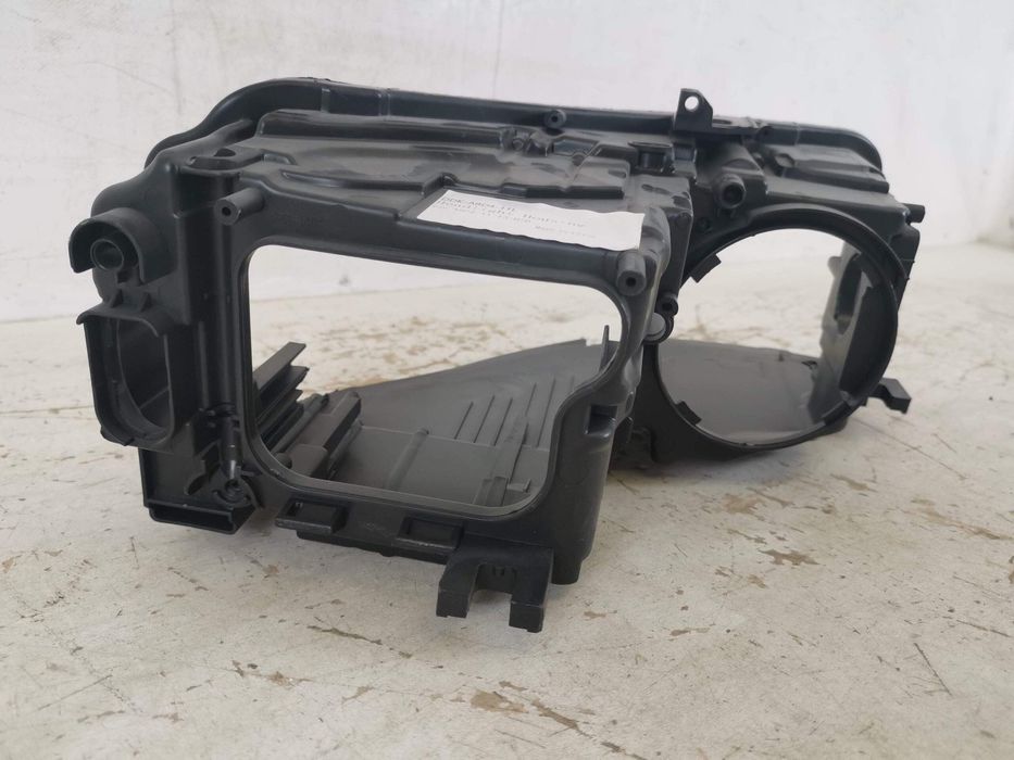 Ауди А8 / Audi A8 [ - ] Ляв xenon фар кутия в добро състояние