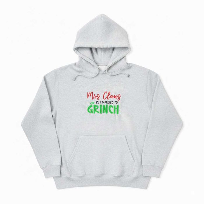 Hanorac Brodat de Crăciun – „Mrs Claus but married to The Grinch”