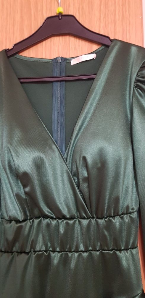 Rochie ocazie, marimea 36, elastica, verde inchis