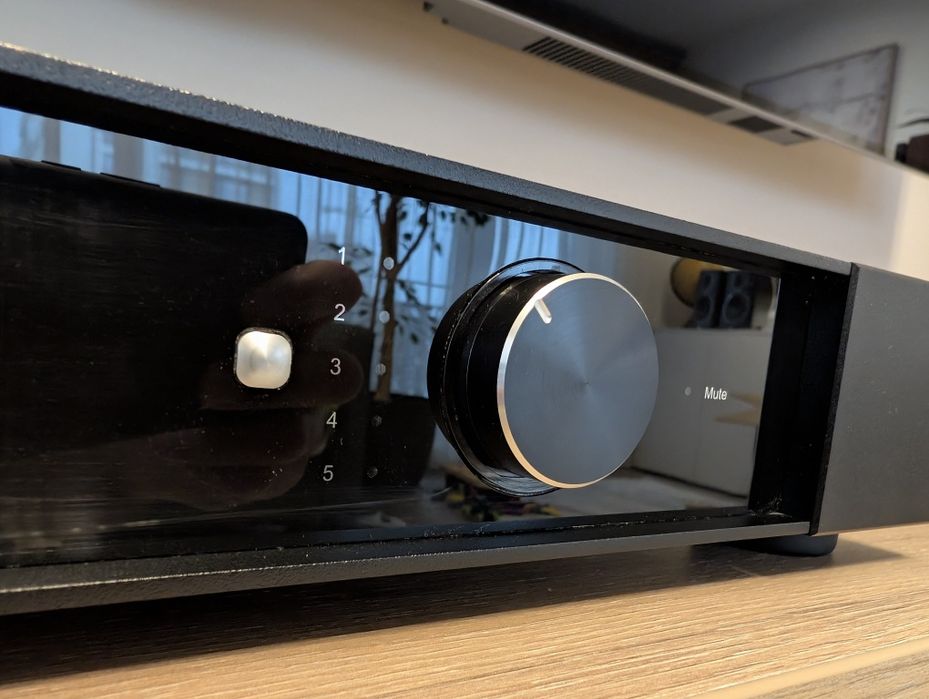 amplificator rega elex r