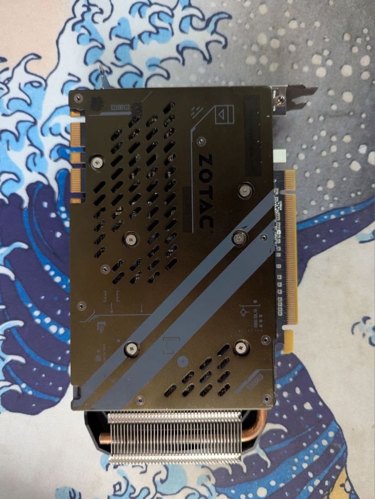 Продам Gtx 1070 Ti Zotac mini