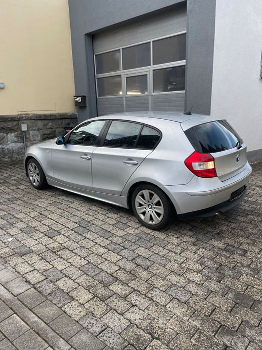 BMW e87 118d clima automată