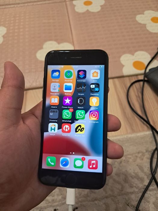 Продам в отличном состоянии Iphone 7 32 gb