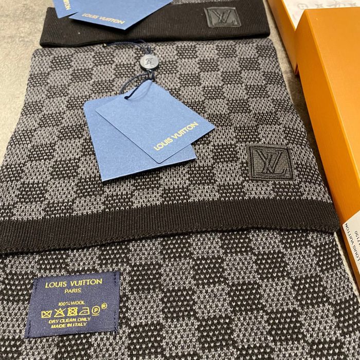 Caciula & Fular. Set-LV. Full-box Premium/TopQuality