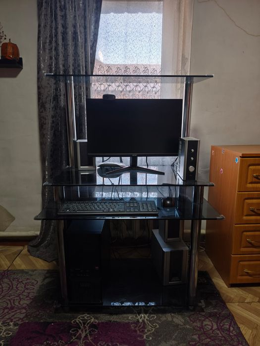 Компьютерный стол