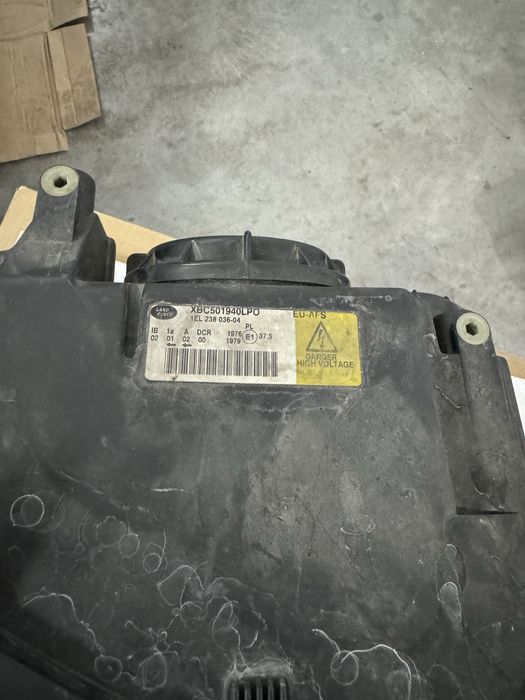 Завиващи фарове за Range Rover l322