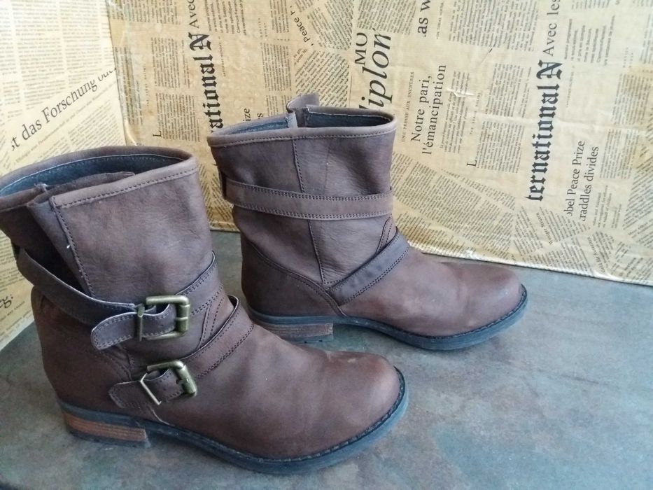 дамски ботуши,зимни обувки,боти,кубинки номер39