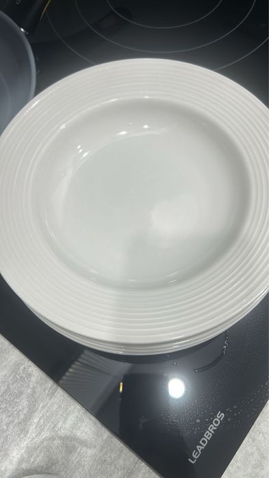 Продам тарелки 6 шт