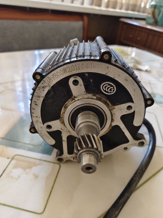 Elektrodvigatel 48v 800w