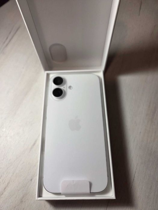 iPhone 17 256 GB памет нов с  гаранция