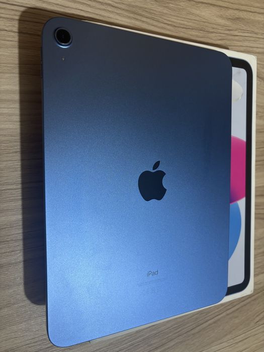 iPad (generatia a 10-a) 64 GB + Apple Pencil