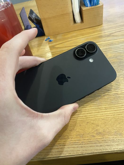 Обменяю айфон 16