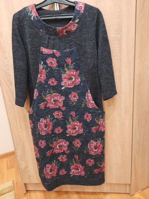 Продам трикотажное платье .