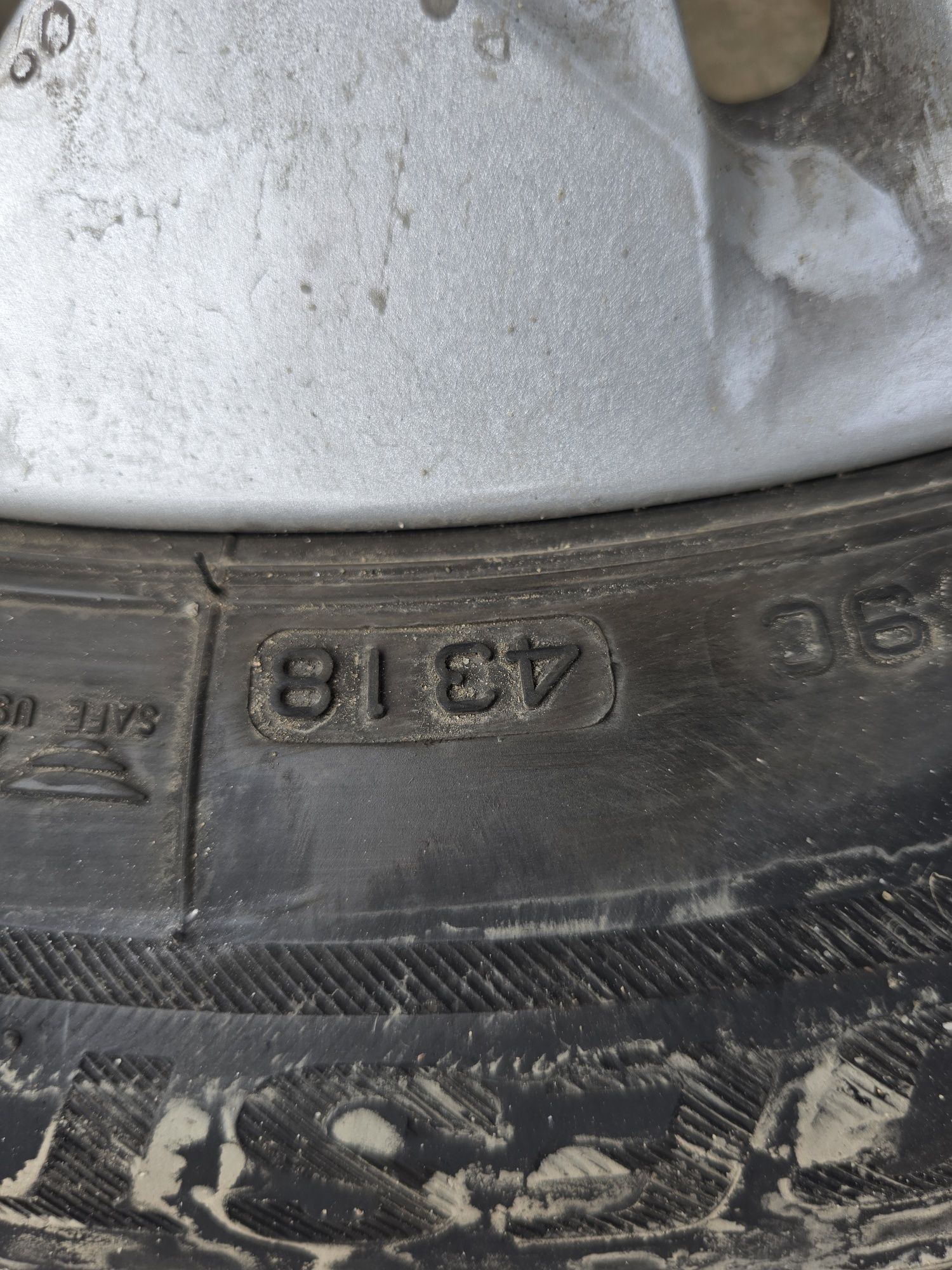 Bridgestone 225/55/17