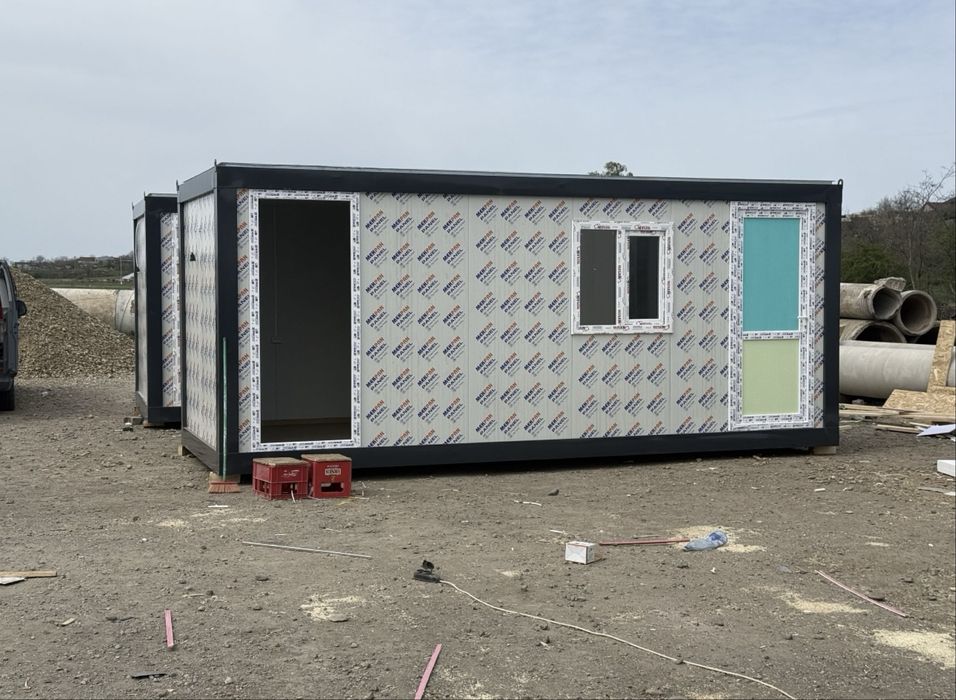 Container modular , hala metalica avem diferte suprafete