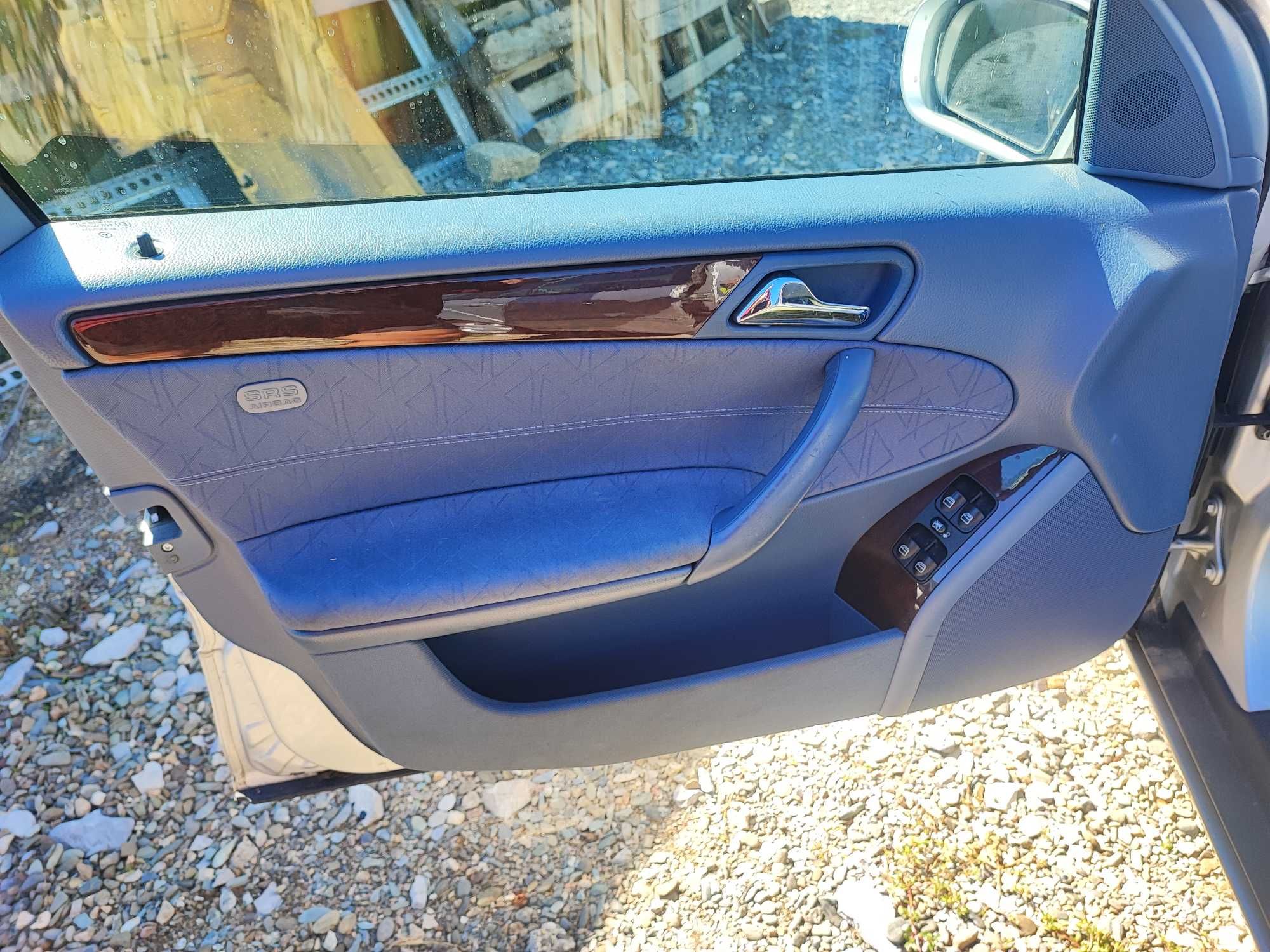 Мерцедес C 320 бензин 218 коня W203 На Части комби 4 matic