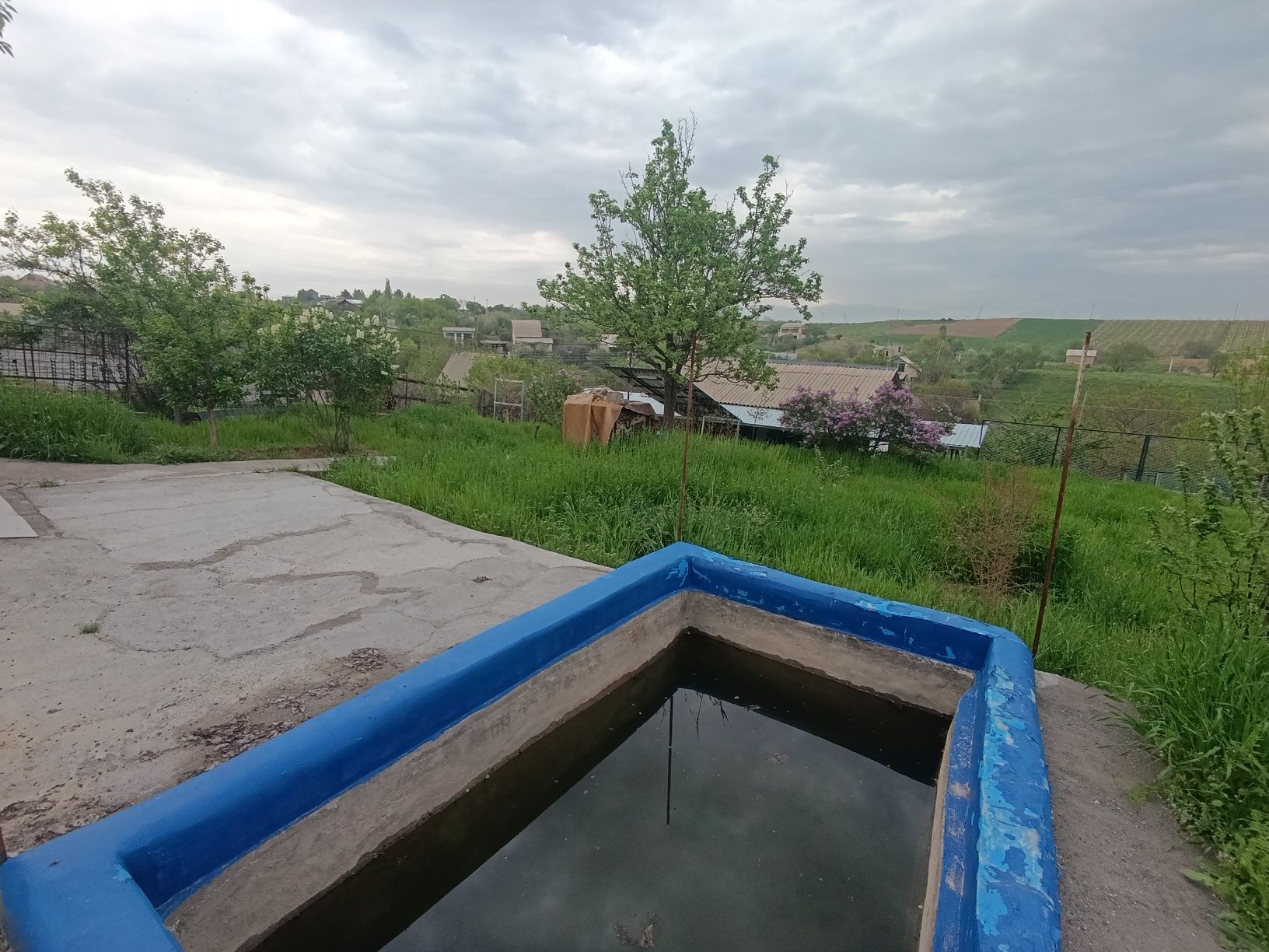 Своя дача 2-х этажная в новбахоре 4комн. душ,туалет внутри