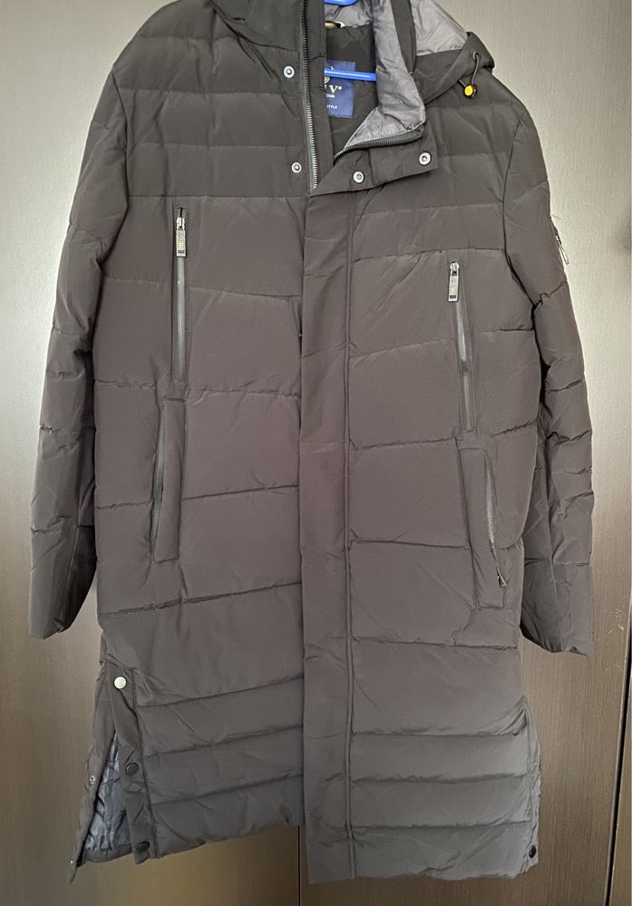 Geaca Iarna Barbati, Marime M-L (NU NorthFace Napapijri etc)