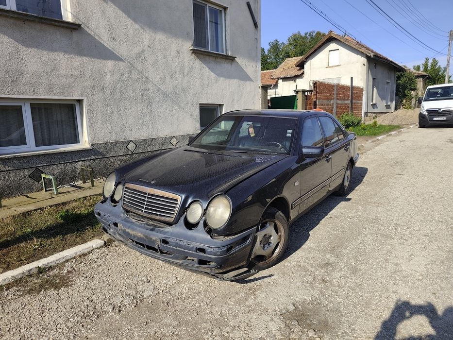 Мерцедес Е250 ТДИ 150к.с. На части