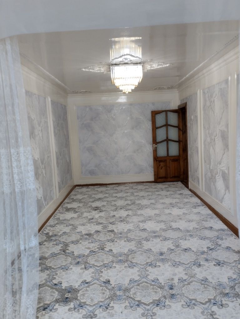 Продается 4 комнатная квартира
