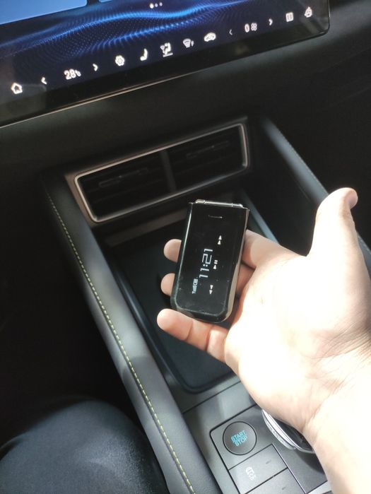 Nokia 7208 sotiladi
