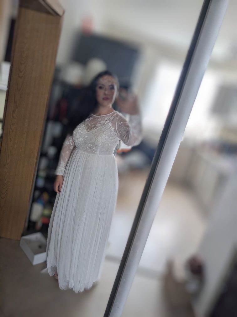 Rochie mireasa nouă