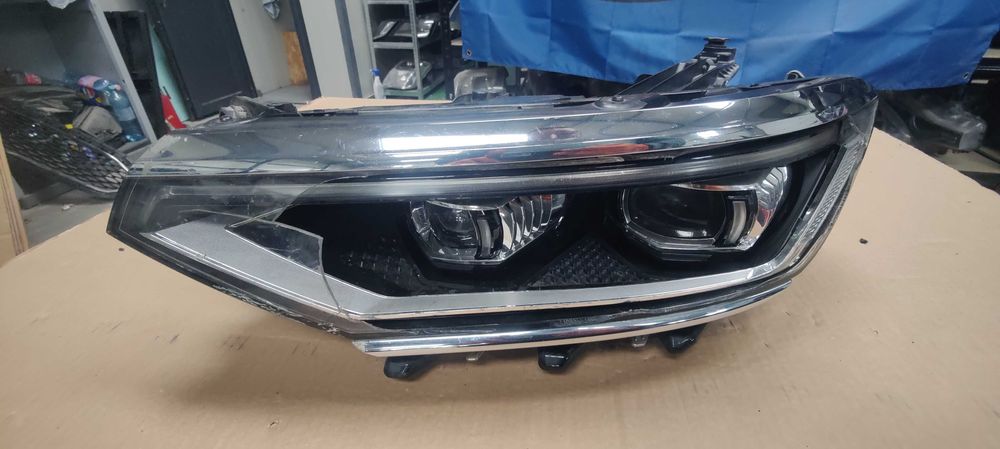 far stanga volkswagen passat b8 full led avariat